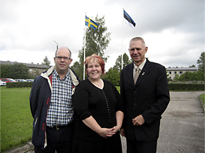 Jan Truuväärt, rektor Lina Tamm och kommunchefen